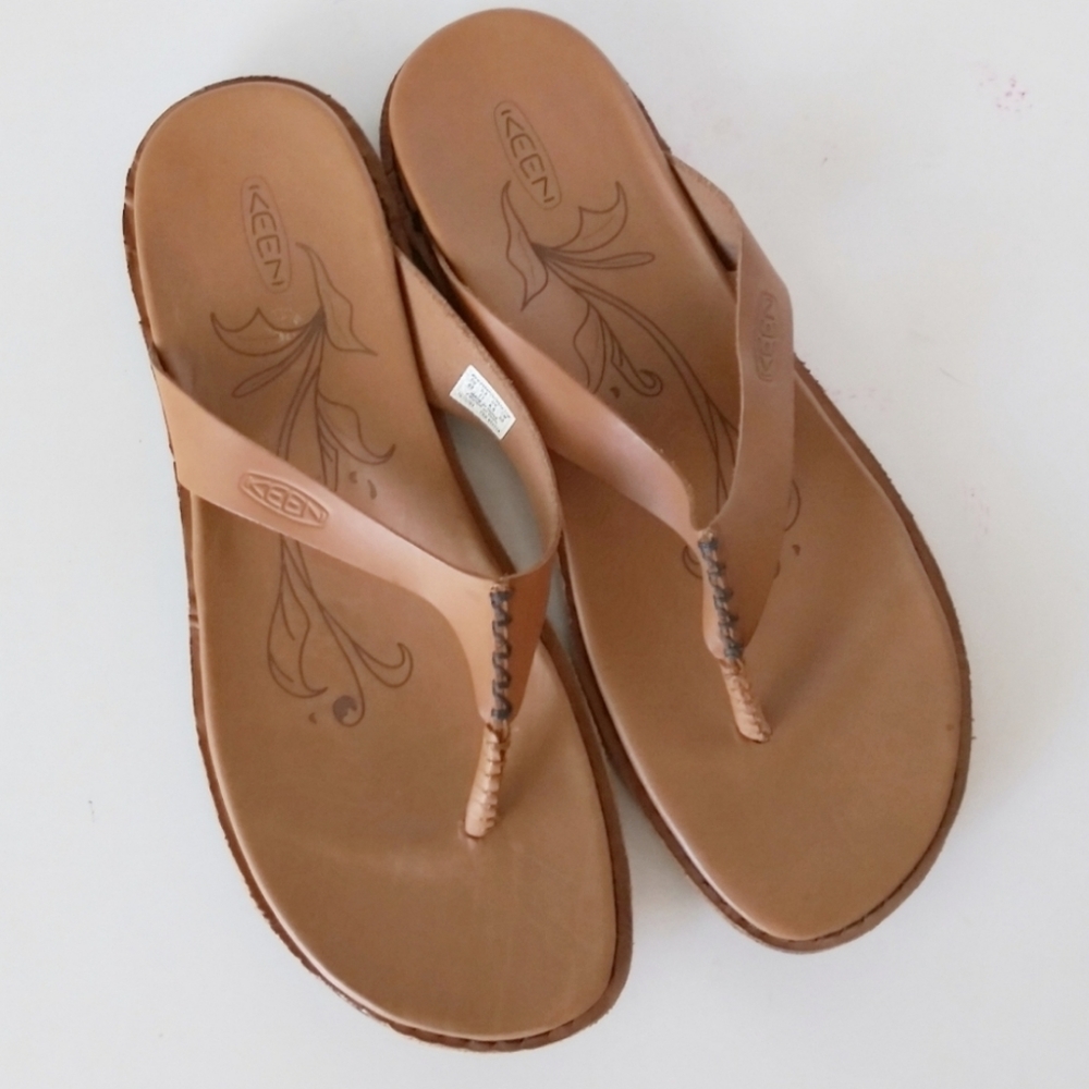 Keen mens flip flops - Size 9.5 US. Not as marked
